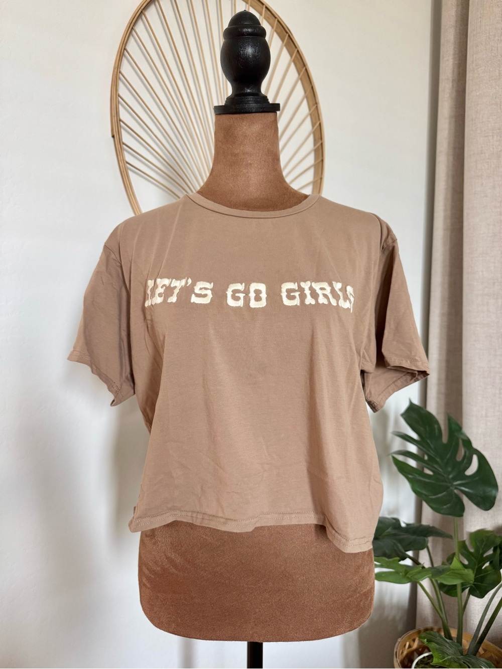 LET'S GO GIRLS Cropped Graphic Tee in Taupe